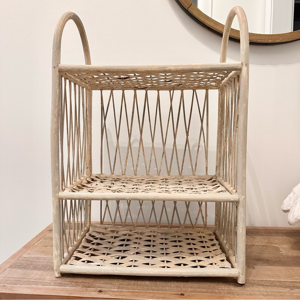 Vintage Vintage Tan Wash Wicker Rattan Wall Shelf 3 Tier Hanging Basket Shelf